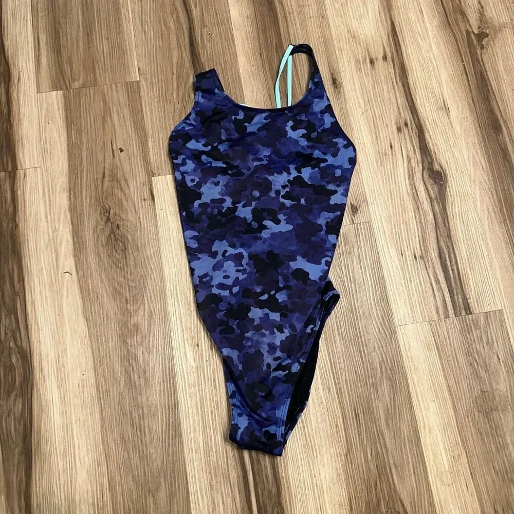 Athleta Freestyle blue camo 34 tie back sporty one piece swimsuit